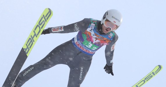 Polscy skoczkowie narciarscy zajęli w Bischofshofen piąte miejsce w drużynowych zawodach Pucharu Świata. Zwyciężyła reprezentacja Austrii, a kolejne miejsca zajęli Japończycy i Norwegowie.