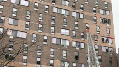 Pożar bloku w Nowym Jorku, nie żyje 19 osób. "Przerażający moment dla miasta"