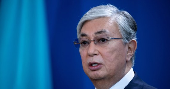 "To była agresja przeciwko Kazachstanowi z udziałem terrorystów" - tak ostatnie wydarzenia w swoim kraju podsumowuje prezydent Kasym Żomart Tokajew. W ten sposób uzasadniał decyzję o rozpoczęciu w kraju operacji antyterrorystycznej. 