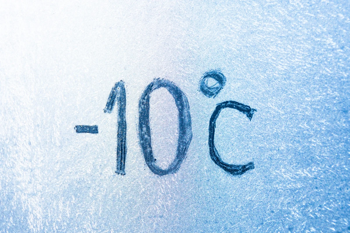 Poranek na Podhalu będzie mroźny: temperatura spadnie tam do -10 st. Celsjusza. W południe w Karpatach może spaść śnieg.
