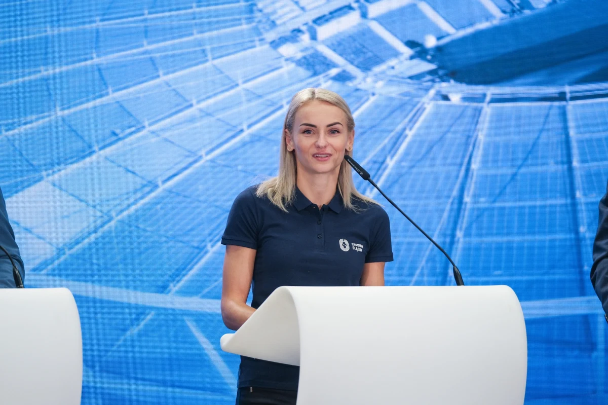 Justyna Święty-Ersetic rozpoczęła przygotowania do sezonu halowego. Zdobywczyni dwóch medali na igrzyskach olimpijskich w Tokio tym razem nie wyjeżdża zimą na zagraniczne zgrupowanie, a do startów będzie przygotowywać się w Spale. Z Justyną Święty-Ersetic o planach startowych w sezonie halowym, a także o okrągłej 10. rocznicy współpracy z trenerem Aleksandrem Matusińskim rozmawiał Wojciech Marczyk z redakcji sportowej RMF FM. 