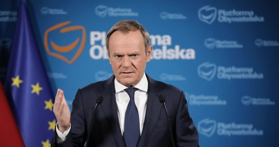 Projekty ustaw chroniących drobnych przedsiębiorców i instytucje publiczne zapowiedział Donald Tusk. Lider Platformy Obywatelskiej mówił o tym podczas konferencji prasowej.