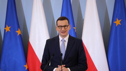 Morawiecki: Obniżymy VAT na żywność i paliwo. Rząd przyjął tarczę antyinflacyjną 2.0