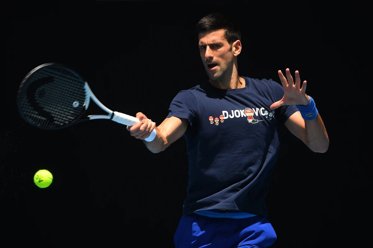 Novak Djoković jest już pewny udziału w Australian Open? Wiele na to wskazuje, bo lider światowego rankingu został dziś rozlosowany z numerem 1 w turniejowej drabince. Do akcji może jednak wkroczyć minister ds. imigracji.