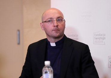 "Dziecko nigdy nie jest winne doświadczonej przemocy". Ks. Studnicki o reakcji kurii na pozew