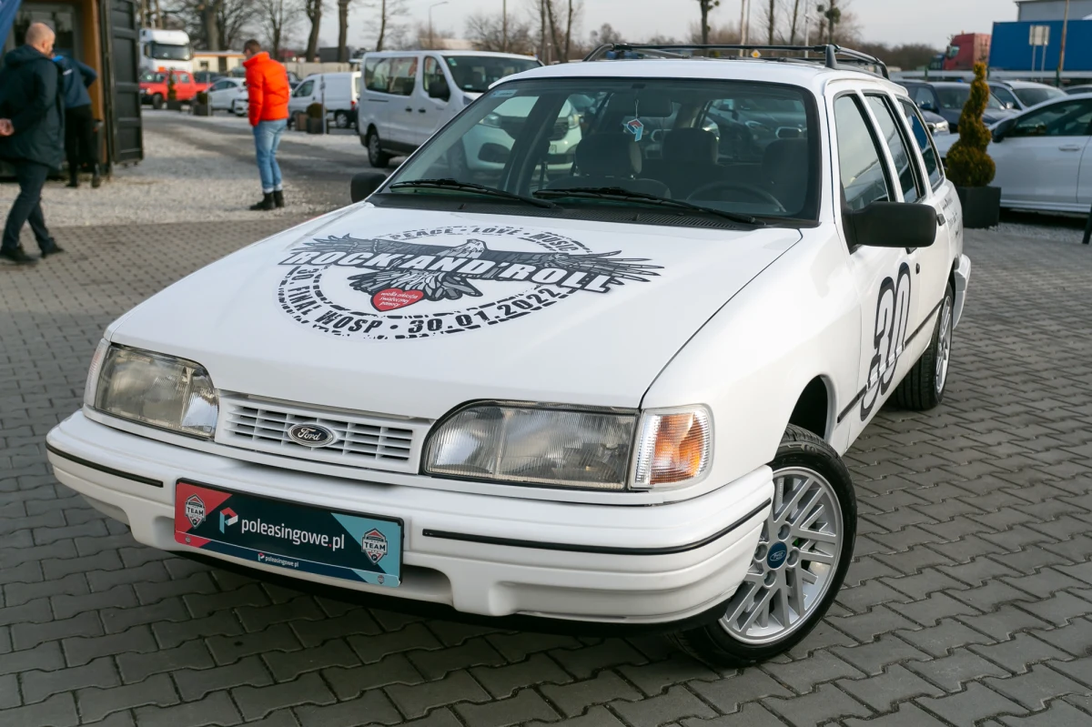 Do 30. finału Wielkiej Orkiestry Świątecznej Pomocy zostały nieco ponad dwa tygodnie. Odbędzie się on 30 stycznia. Na aukcję WOŚP trafił w tym roku m.in. 30-letni, odnowiony Forda Sierra kombi. 