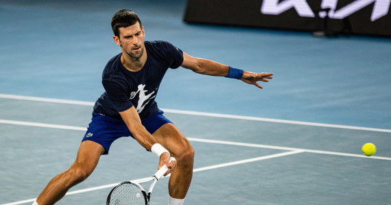 Novak Djoković stracił wizę i nie zagra w Australian Open - decyzję podjął australijski minister ds. imigracji Alex Hawke. W czwartek dziewięciokrotny triumfator tego turnieju został rozlosowany z jedynką w turniejowej drabince, teraz może zostać deportowany. Dziś w sądzie odbyło się wstępne przesłuchanie w sprawie cofnięcia wizy Serba już po decyzji ministra. To jeszcze nie koniec sprawy.