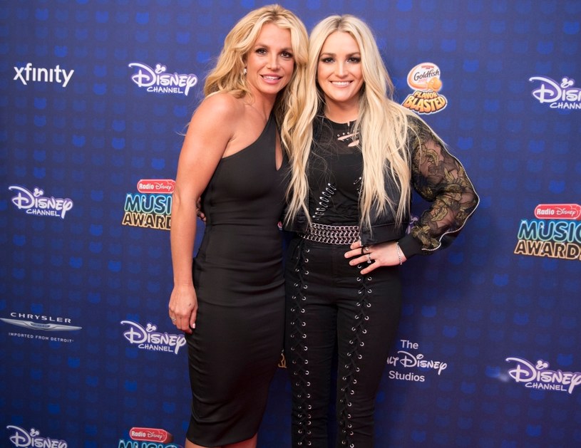 Sprawa Britney Spears od miesięcy jest jedną z najpopularniejszych w światowych mediach. Sądowa, a także rodzinna telenowela, trwa bez końca, a wciąż dołączają do niej nowi bohaterowie. Teraz zaangażowaną w sprawy Britney została jej młodsza siostra, Jamie Lynn. Udzieliła ckliwego wywiadu, w którym opowiedziała o tym, jak wspierała siostrę. Według piosenkarki rzeczywistość wyglądała zgoła inaczej.