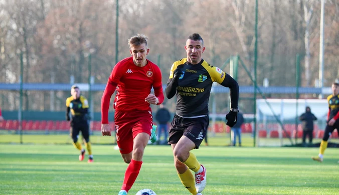 Widzew ogłosi sponsora. Na razie przegrał z trzecioligowcem