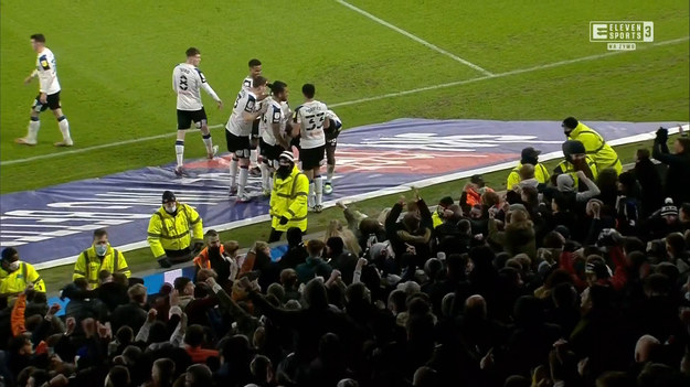 Skrót meczu Derby County - Sheffield United w 27. kolejce Championship. W drużynie gospodarzy pierwsze 45 minut rozegrał Kamil Jóźwiak.

BRAMKI: Tom Lawrence 69’, 78’.
