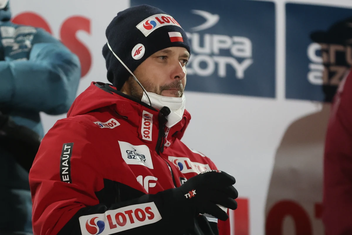 Trener Michal Doleżal ogłosił po zawodach Pucharu Świata w skokach w Zakopanem, że Kamil Stoch, Dawid Kubacki, Piotr Żyła, Paweł Wąsek i Stefan Hula są kandydatami do wyjazdu na igrzyska w Pekinie. Ten wybór musi jeszcze zatwierdzić Zarząd Polskiego Związku Narciarskiego.