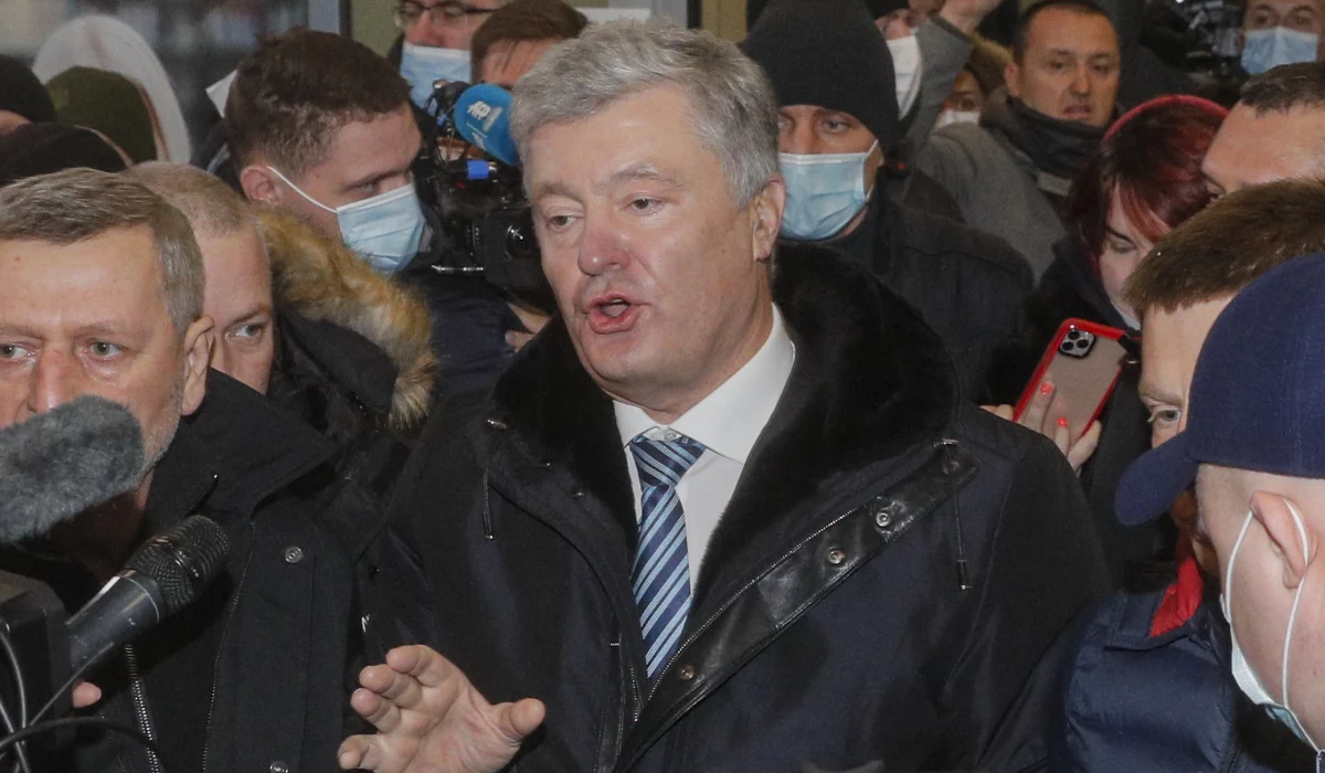 ​Były prezydent Ukrainy Petro Poroszenko wrócił na terytorium Ukrainy. Miliarder został w grudniu oskarżony o zdradę stanu w związku z kupowaniem węgla od bojowników z Donbasu i wyjechał z kraju.