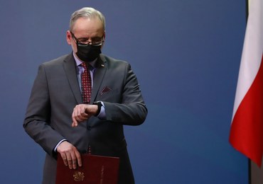 Adam Niedzielski grozi dymisją