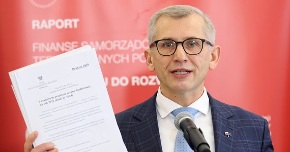 Senator Krzysztof Kwiatkowski poinformował, że pojawi się dziś przed senacką komisją nadzwyczajną do badania sprawy Pegasusa. Zadeklarował, że powie "wszystko co wie", ponieważ prezes NIK Marian Banaś zwolnił go z tajemnicy kontrolerskiej w tej sprawie.