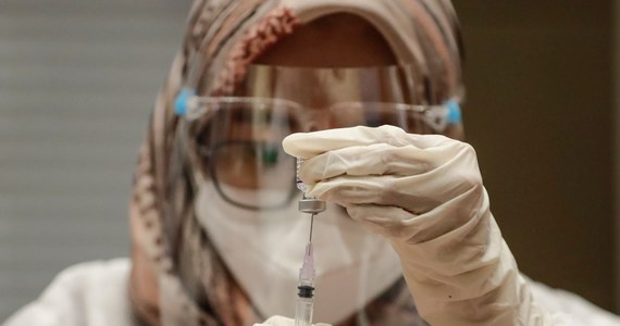 Światowi eksperci ds. zdrowia publicznego we wtorek na wirtualnym Światowym Forum Gospodarczym w Davos wyrazili opinię, że równość w dostępie do szczepionek przeciw Covid-19 jest warunkiem koniecznym, aby zakończyć pandemię koronawirusa.