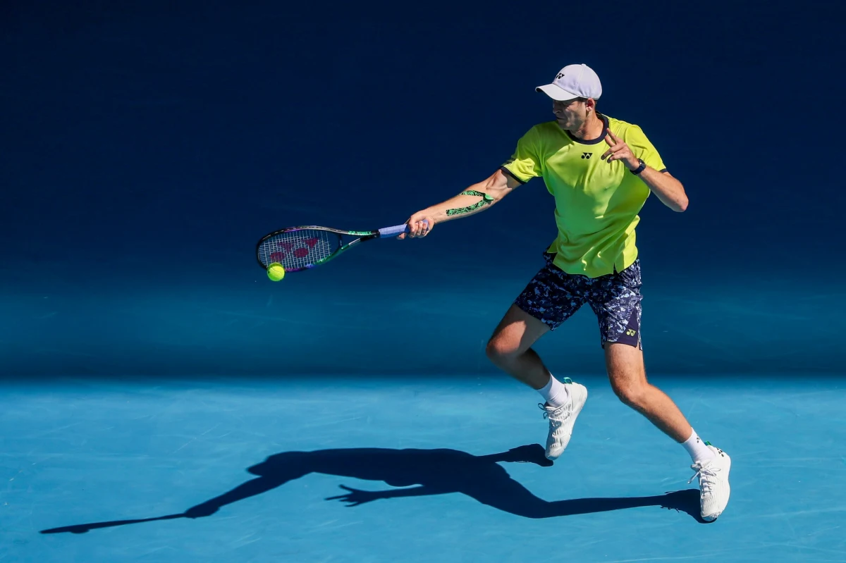 Rozstawiony z numerem 10. Hubert Hurkacz na drugiej rundzie zakończył występ w tegorocznej edycji wielkoszlemowego turnieju Australian Open. Polski tenisista przegrał w Melbourne z Francuzem Adrianem Mannarino 4:6, 2:6, 3:6.