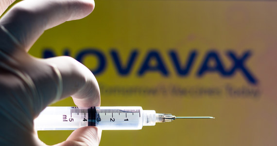 Szczepionka przeciw koronawirusowi firmy Novavax powinna być dostępna w Polsce 21 lutego – powiedział rzecznik Ministerstwa Zdrowia Wojciech Andrusiewicz. W naszym kraju obecnie można się szczepić preparatami firm Pfizer i BioNTech, Moderna, Johnson & Johnson, a także Astra Zeneca. 