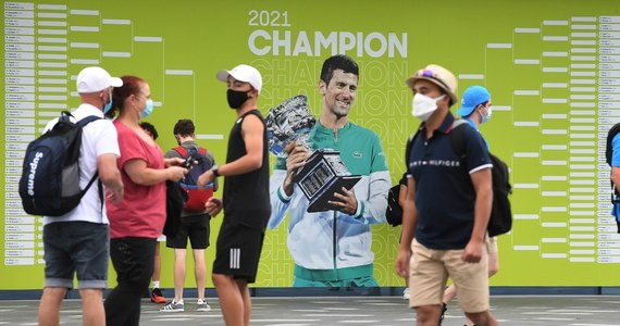 Słynny serbski tenisista Novak Djokovic jest właścicielem 80 procent akcji w duńskiej firmie biotechnologicznej QuantBioRes, która zajmuje się m.in. opracowaniem leku na COVID-19 - poinformował jej dyrektor generalny Ivan Loncarevic.