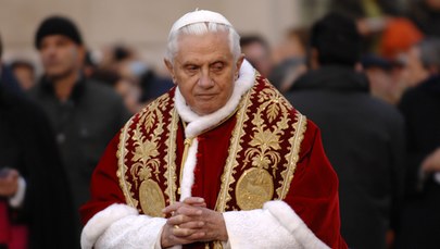 Joseph Ratzinger nie reagował na przestępstwa seksualne księży? Szczegóły raportu