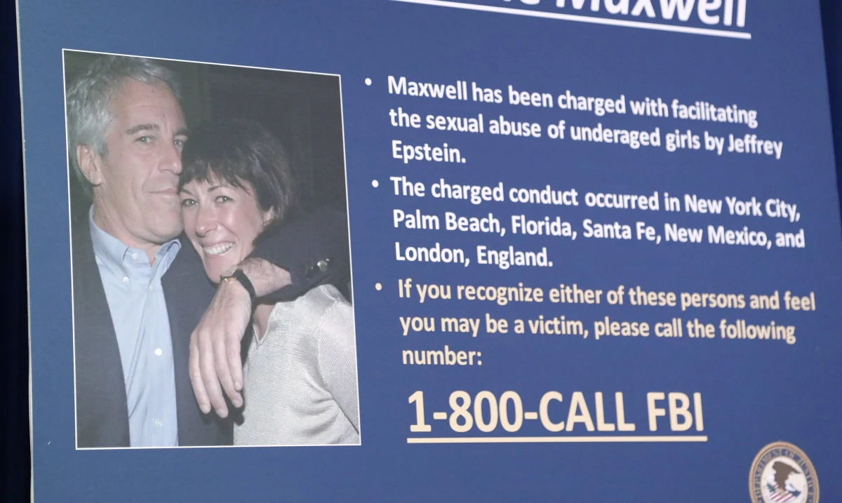 Adwokat Ghislaine Maxwell, skazanej za rolę, jaką odegrała w procedurze seksualnego wykorzystywania nieletnich dziewcząt przez Jeffreya Epsteina, złożył wniosek o nowy proces. Stało się tak po przyznaniu przez jednego z sędziów, że jako dziecko był molestowany. 