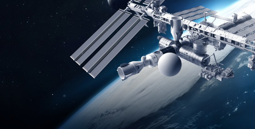 Chociaż trwają już prace nad następcą Międzynarodowej Stacji Kosmicznej, która jest w coraz gorszym stanie i regularnie powoduje kolejne kłopoty, to ISS jeszcze się nie poddaje - dowiadujemy się nawet, że do 2024 roku doczeka się nowego modułu.