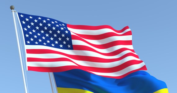 Administracja USA rozważa ewakuowanie z Ukrainy rodzin amerykańskich dyplomatów. Oficjalna informacja w tej sprawie może zostać podana w najbliższych dniach - napisał w piątek dziennik "New York Post", powołując się na źródła.