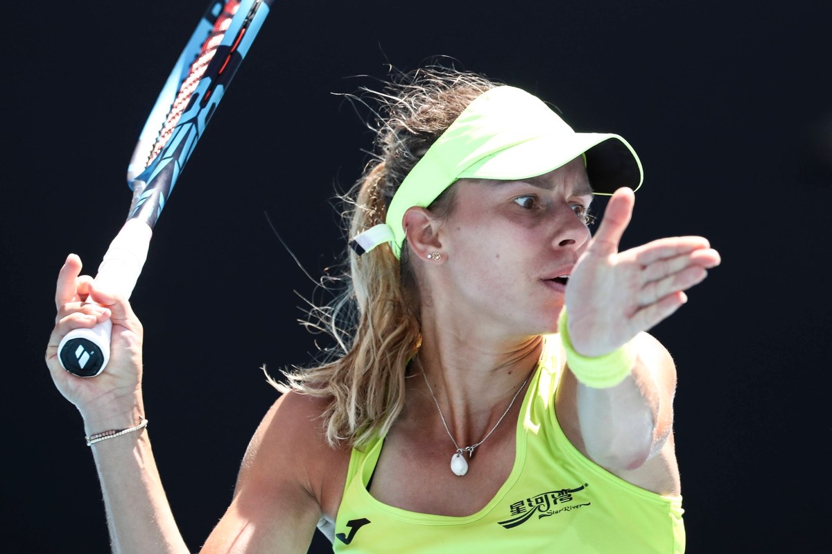 Magda Linette i amerykańska tenisistka Bernarda Pera odpadły w 1/8 finału wielkoszlemowego Australian Open. W niedzielę przegrały w Melbourne ze Szwedką Rebeccą Peterson i Rosjanką Anastazją Potapową 3:6, 6:7 (6-8).