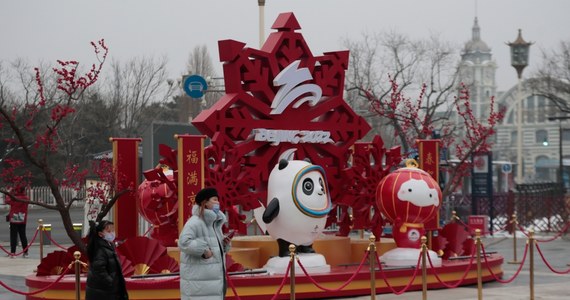 Zimowe igrzyska olimpijskie w Pekinie będą pierwszą tego typu imprezą, która w całości odbędzie się na sztucznym śniegu. To pogłębi problemy regionu, który już teraz cierpi na niedobory wody – pisze Bloomberg.
