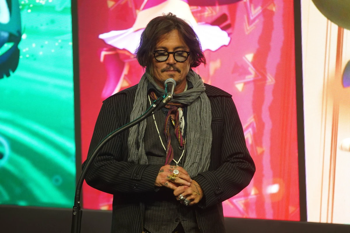 Gwiazda Hollywood Johnny Depp ma zagrać króla Ludwika XV. Partnerować mu będzie Francuzka Maïwenn, która ten film również wyreżyseruje. 