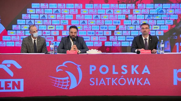 Pierwsza konferencja prasowa Stefano Lavariniego w roli selekcjonera polskich siatkarek.