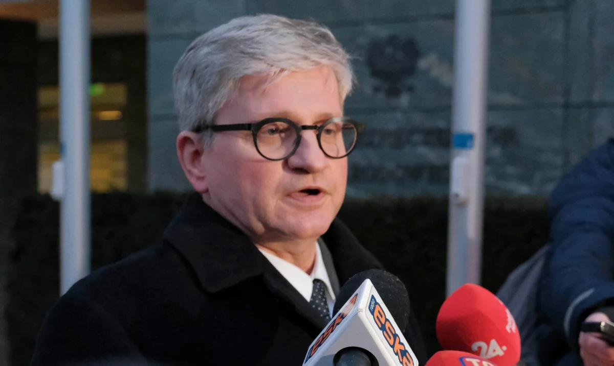 Ustalenia, które zapadły podczas niedawnej rozmowy prezydentów RP i Ukrainy omówiono podczas narady prezydenta Andrzeja Dudy z przedstawicielami rządu - poinformował szef Biura Bezpieczeństwa Narodowego Paweł Soloch. Poruszono też kwestię działań, które należy podjąć i propozycji, które będą przedstawiane na forum sojuszniczym - dodał. Zaznaczył, że na razie nie ma mowy o obecności naszych wojsk na Ukrainie. Sam Kijów zresztą ma o to nie prosić. 