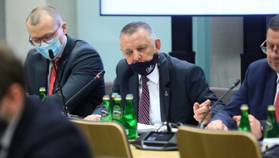 Sprawa immunitetu prezesa NIK. Marian Banaś opuścił sejmową komisję 