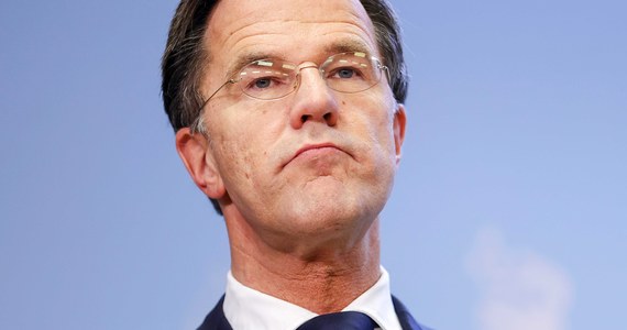 Premier Holandii Mark Rutte poinformował, że od środy zostaną zniesione niektóre z obostrzeń, wprowadzonych 19 grudnia ubiegłego roku w związku z pandemią koronawirusa. Otwarte zostaną gastronomia i sektor kulturalny, a zawody sportowe będą się mogły odbywać z udziałem publiczności.