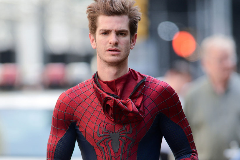 Główną niespodzianką, podbijającego kina, filmu "Spider-Man: Bez drogi do domu" jest udział w nim dwóch aktorów, którzy w poprzednich seriach z cyklu wcielali się w postać Człowieka-Pająka. Jeden z nich, Andrew Garfield, opowiedział, jakie miał problemy na planie.