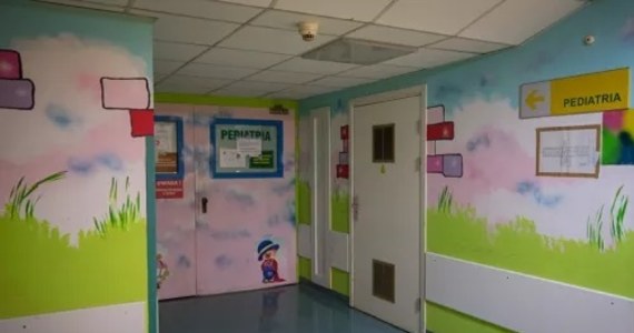 Dyrekcja Podhalańskiego Szpitala Specjalistycznego im. Jana Pawła II w Nowym Targu informuje, że zmuszona została do czasowego wstrzymania przyjęcia dzieci na oddział pediatrii.