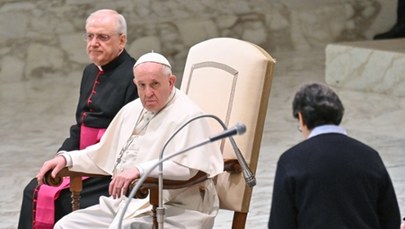 Franciszek ma problemy z kolanem. Żart papieża w czasie audiencji