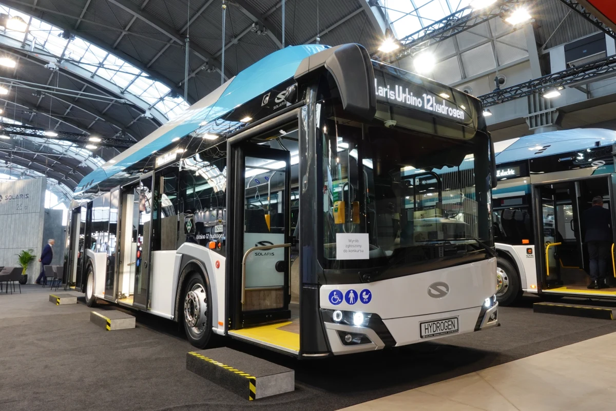 Od początku tygodnia, mimo utrudnień, wszystkie zakłady kontynuują pracę, powstają nowe autobusy – poinformował  PAP rzecznik spółki Solaris Bus & Coach Mateusz Figaszewski. W zakładach wielkopolskiego producenta pojazdów komunikacji publicznej trwa strajk generalny.