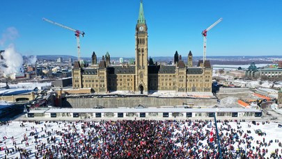 ​Stolica Kanady zablokowana. Tysiące ludzi protestują przeciwko covidowym restrykcjom