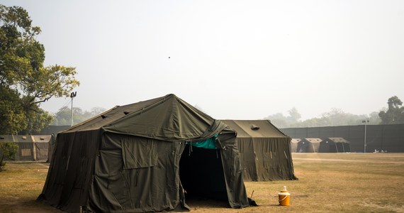 Polski rząd wysłał pomoc humanitarną dla Ukrainy. Jak dowiedział się reporter RMF FM, w drodze do Kijowa jest 29 ciężarówek. 