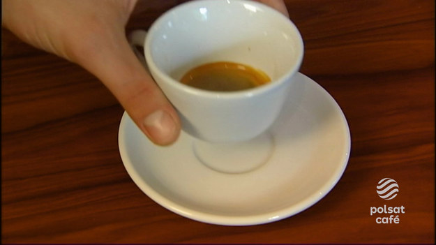 Polacy piją bardzo dużo kawy. Jaka ilość jest bezpieczna i poprawi nam samopoczucie? Dowiemy się także, dlaczego kobiety po 40. roku życia powinny ograniczyć ilość kawy.