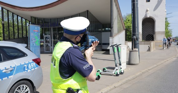 Zmiana stawek mandatów drogowych wpływa na zachowanie kierowców. Już pokazują to statystyki policjantów ruchu drogowego, do których dotarł reporter RMF FM Krzysztof Zasada.