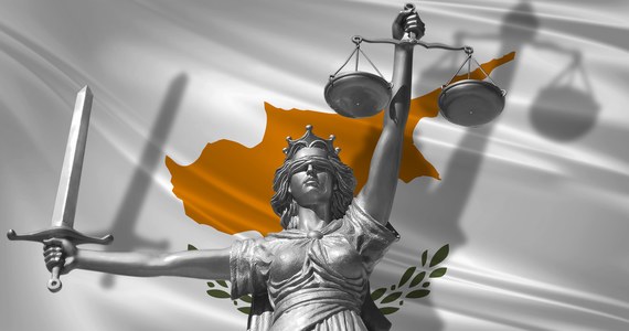 Cypryjski Sąd Najwyższy uniewinnił Brytyjkę, skazaną w 2020 r. na 4 miesiące więzienia za sianie zgorszenia. Sąd uznał, że kobiecie, która latem 2019 r. oskarżyła 12 nastolatków z Izraela o zbiorowy gwałt, nie zapewniono sprawiedliwego procesu.