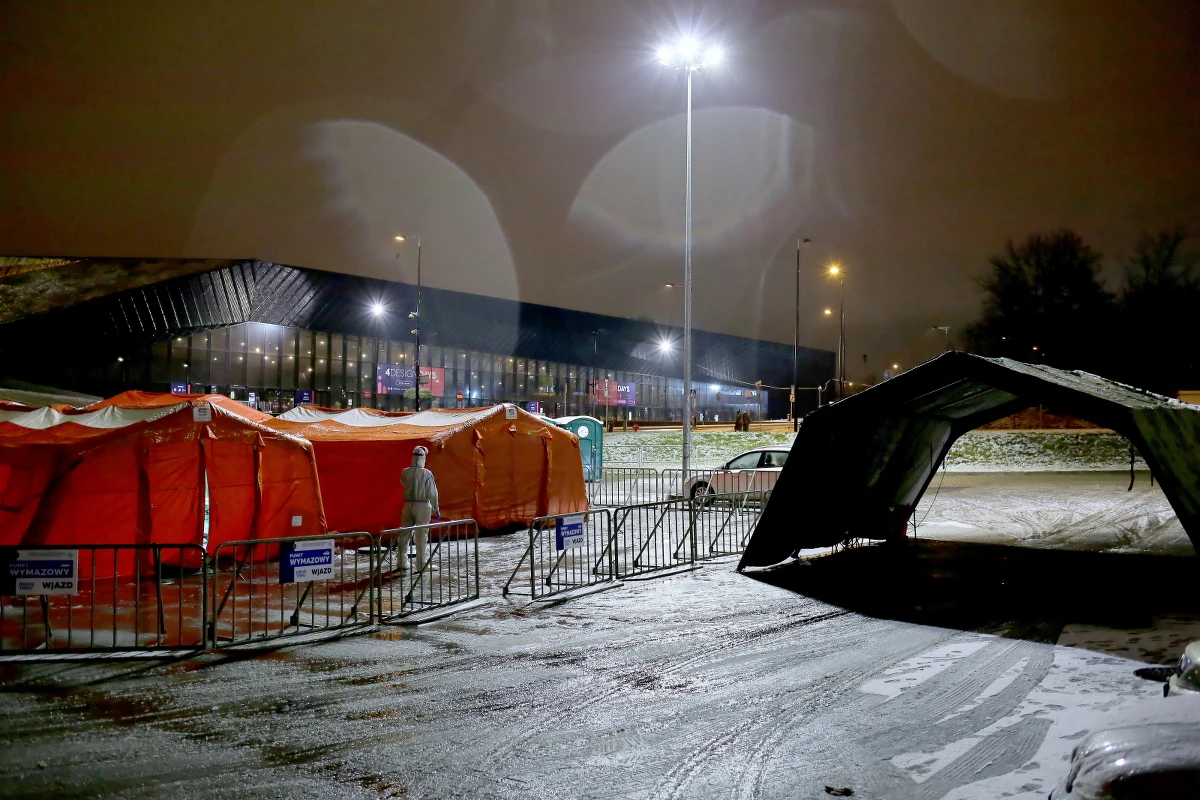 Wojewoda śląski, Narodowy Fundusz Zdrowia i szpital MSWiA w Katowicach zdecydowali, że punkt wymazowy w siedzibie NOSPR-u będzie działał całodobowo, przez 7 dni w tygodniu. Taka decyzja spowodowana jest lawinowym wzrostem zakażeń koronawirusem w województwie śląskim.