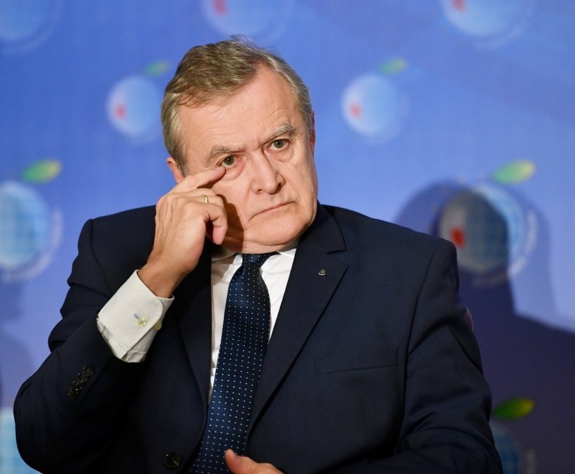 Mazurek Dąbrowskiego do poprawki? Gliński żąda zmian! - Muzyka w INTERIA.PL