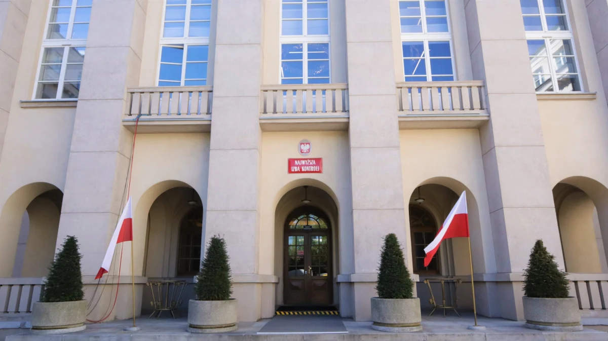 Warszawska prokuratura wszczęła śledztwo ws. przekroczenia uprawnień przez prezesa Najwyższej Izby Kontroli Mariana Banasia. Zawiadomienie w sprawie złożył wiceprezes NIK Tadeusz Dziuba. 