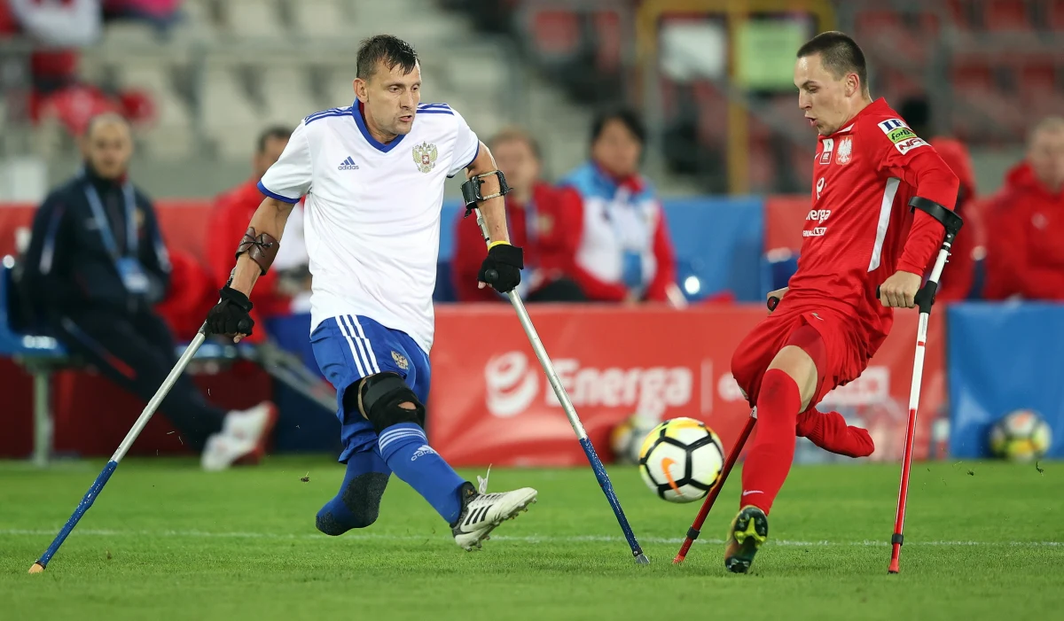 W dniach 20-22 maja w Krakowie odbędzie się finałowy turniej Ligi Mistrzów w amp futbolu. O organizację wydarzenia starało się kilka miast. Główna rozgrywka odbyła się między stolicą Małopolski, a Paryżem. Finalnie to w Krakowie będą grali sportowcy - mecze odbędą się na stadionach Garbarni oraz Wisły.