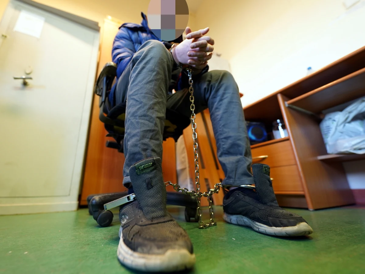 19-latek i jego 20-letni kolega zostali aresztowani w związku z zabójstwem i rozbojem, do jakiego doszło w połowie stycznia w Aninie pod Warszawą. Ich kompani w wieku 17, 18 i 22 lat także trafili do aresztu – odpowiedzą za udział w rozboju. 