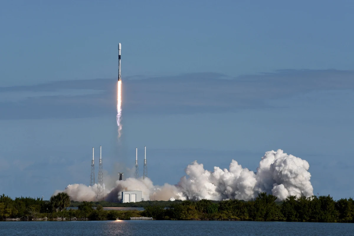 Naukowcy z Uniwersytetu Przyrodniczego we Wrocławiu wysłali w kosmos powszechnie występujące na Ziemi grzyby gatunku Fusarium culmorum. Chcą sprawdzić, jak zachowają się w warunkach braku grawitacji. Jeśli przetrwają, badacze wyślą w kosmos satelitę z większymi organizmami.