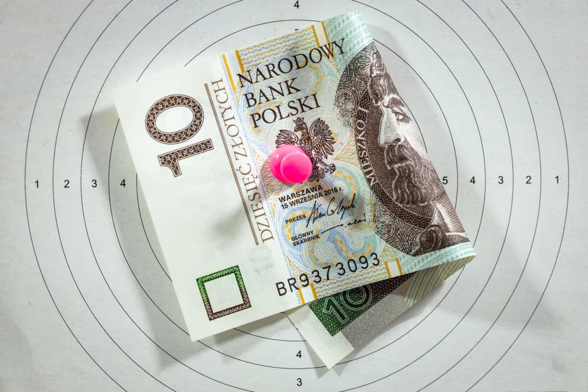 Ponad 50 tys. zł poszło na udział polityków w rozgrywkach sportowych. Tłumaczą, że dzięki temu nawiązali potrzebne im w pracy międzynarodowe kontakty - pisze w piątek "Rzeczpospolita".