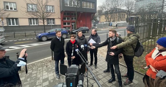 Parlamentarzyści Koalicji Obywatelskiej rozpoczęli dziś kontrolę poselską w Małopolskim Kuratorium Oświaty w Krakowie. Jest ona związana ze wzmacniającą role kuratorów nowelizacją Prawa oświatowego, nazywaną przez krytyków 'lex Czarnek". 